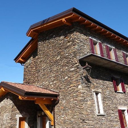 مبيت وإفطار Pianello Del Lario Casale Bella.Vista المظهر الخارجي الصورة